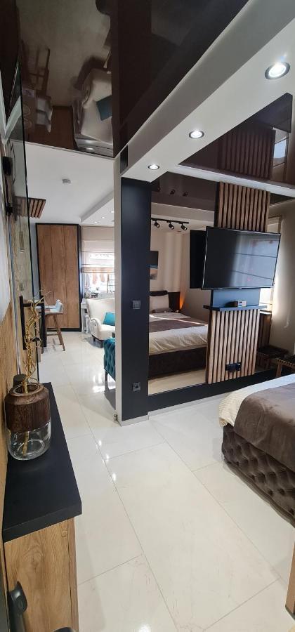 Design Apartment Platinium Spa Lux 5 Star "Havana" Completely Private Wellness & Spa Free Included Sauna & Jacuzzi & Salt Wall & Fire Place & 3D Ceilings & Business Wifi & Netflix & Keyless Code Entry & Full Smart App & Secure 2 Parking Place Ćuprija Exterior foto